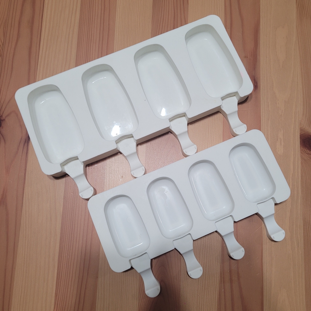 White Ice Cream Popsicle Molds